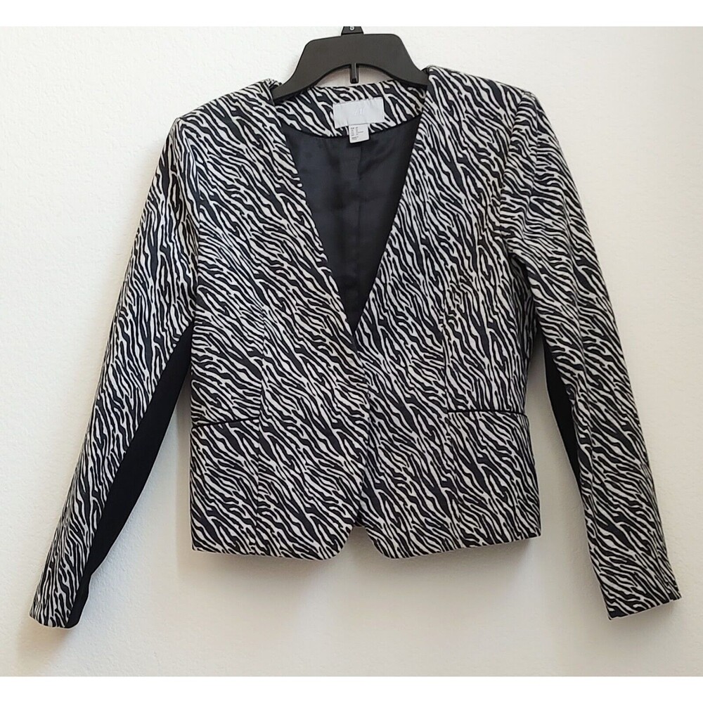 H&M Womens Size 10 Animal Print Front Snap Cropped Blazer Jacket Boho 90s Y2K
